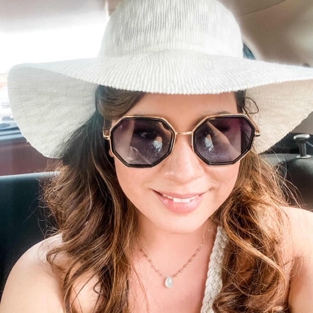 Meet your Posher, Jessica